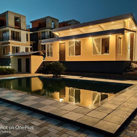 Royal Meadows Igatpuri 2Bhk Poolside Villa 外观 照片