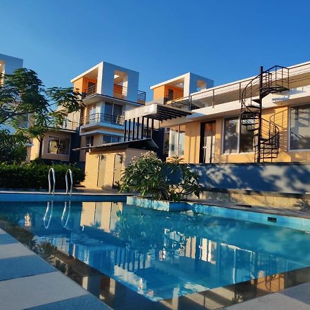Royal Meadows Igatpuri 2Bhk Poolside Villa 外观 照片